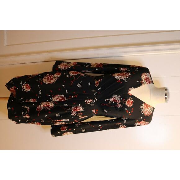 Slate and Willow Dress Size 4 Floral Black - Picture 6 of 7